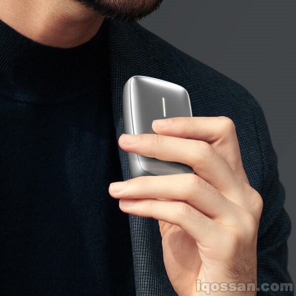 プルームエックスは非常にコンパクトなので持ちやすく機能性に富んでいる。